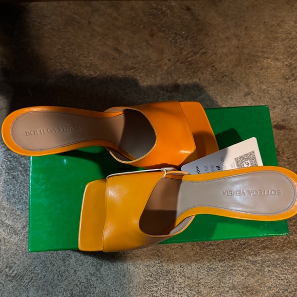Never Worn Bottega Mules - Picture 2 of 2